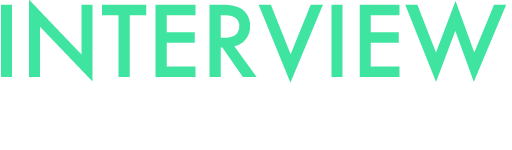 INTERVIEW 先輩社員スタッフの体験談